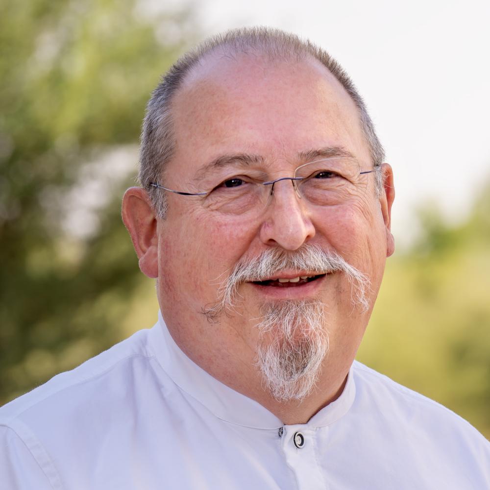 Dr Alex Amato